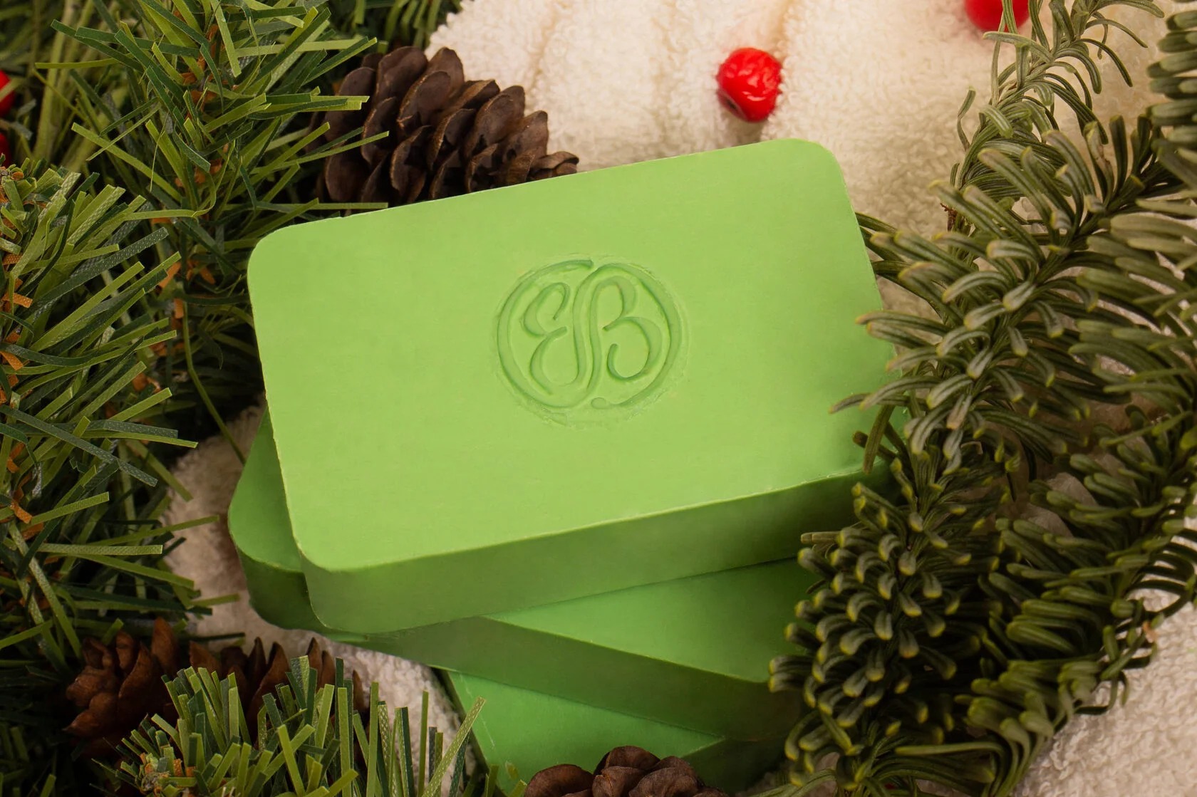 Мыло (Опт-Трейд) туалетное Банное с ароматом хвои в обертке 100гр