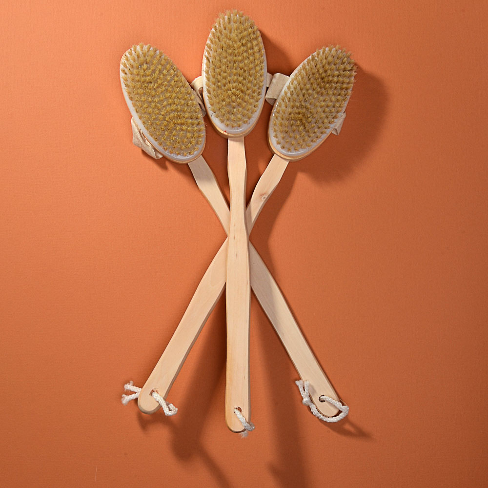 Щетка для тела с натуральной щетиной на съёмной деревянной ручке 41см