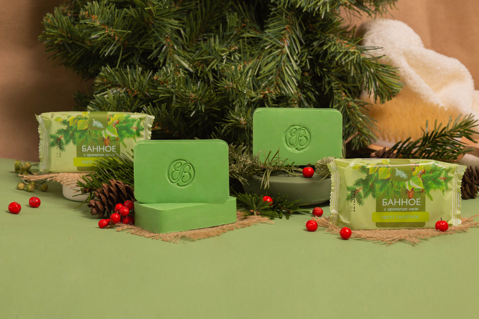 Мыло (Опт-Трейд) туалетное Банное с ароматом хвои в обертке 100гр