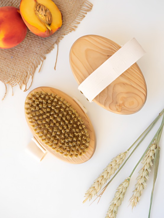 Массажная щетка для сухого массажа, с ремешком натур. щетина с покрытием 650001