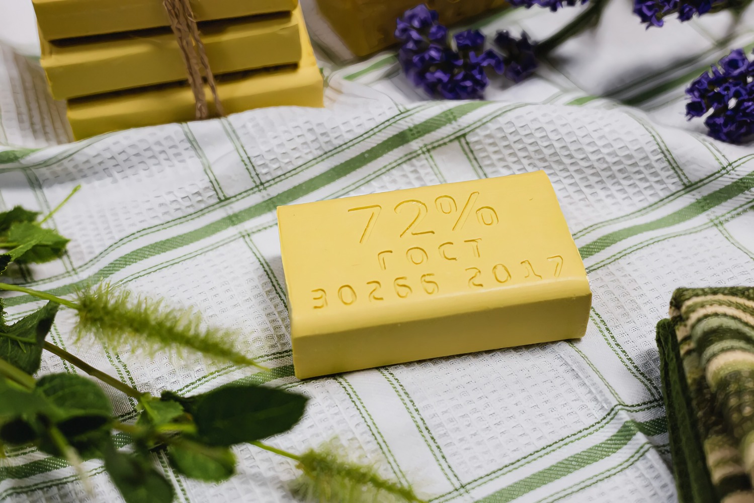 Мыло (Опт-Трейд) хозяйственное твердое 72% б/об 300гр