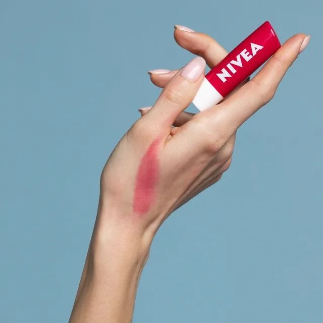 Classic помада гигиеническая вишневый поцелуй 4.8гр 85077