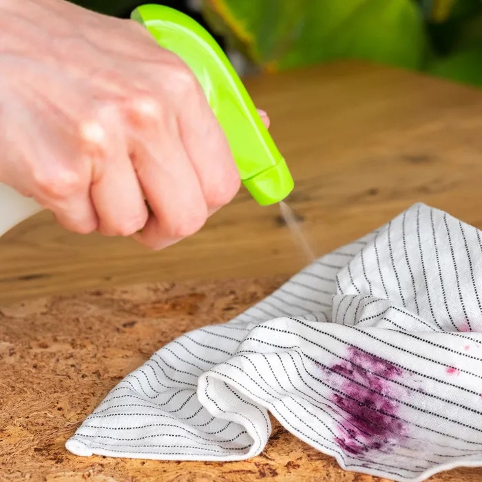 SN Биоразлагаемый универсальный пятновыводитель для предварительной обработки пятен 500мл