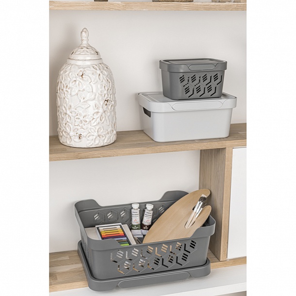 Ящик с крышкой универсальный "Deluxe" 189х132х110мм 1,9л 4332335