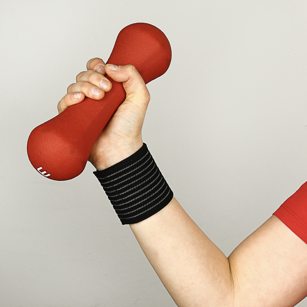 SILAPRO Суппорт-бинт фиксирующий на запястье 7,5*31см