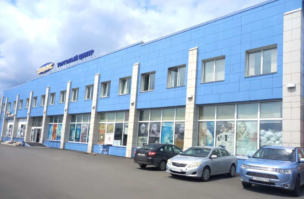 ТЦ, ул. Тухачевского, 40А.jpg